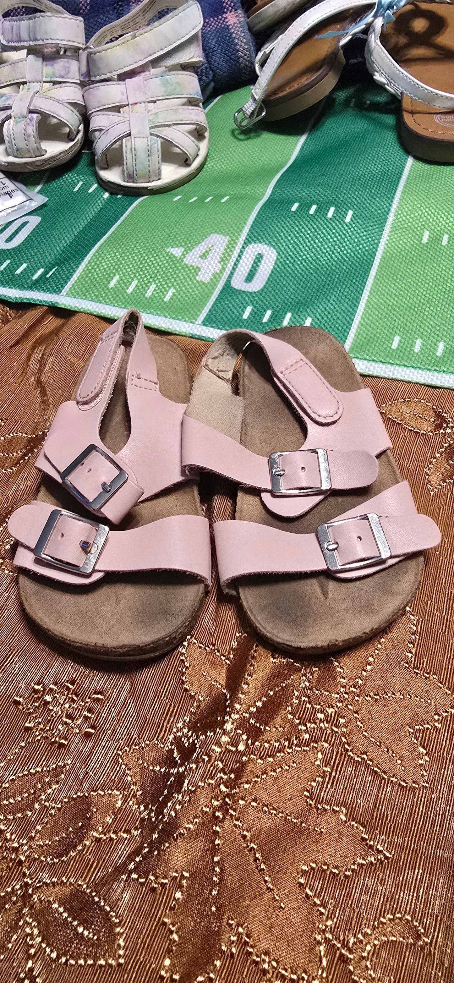 Toddler Old Navy Sandals - Sz 18-24 months