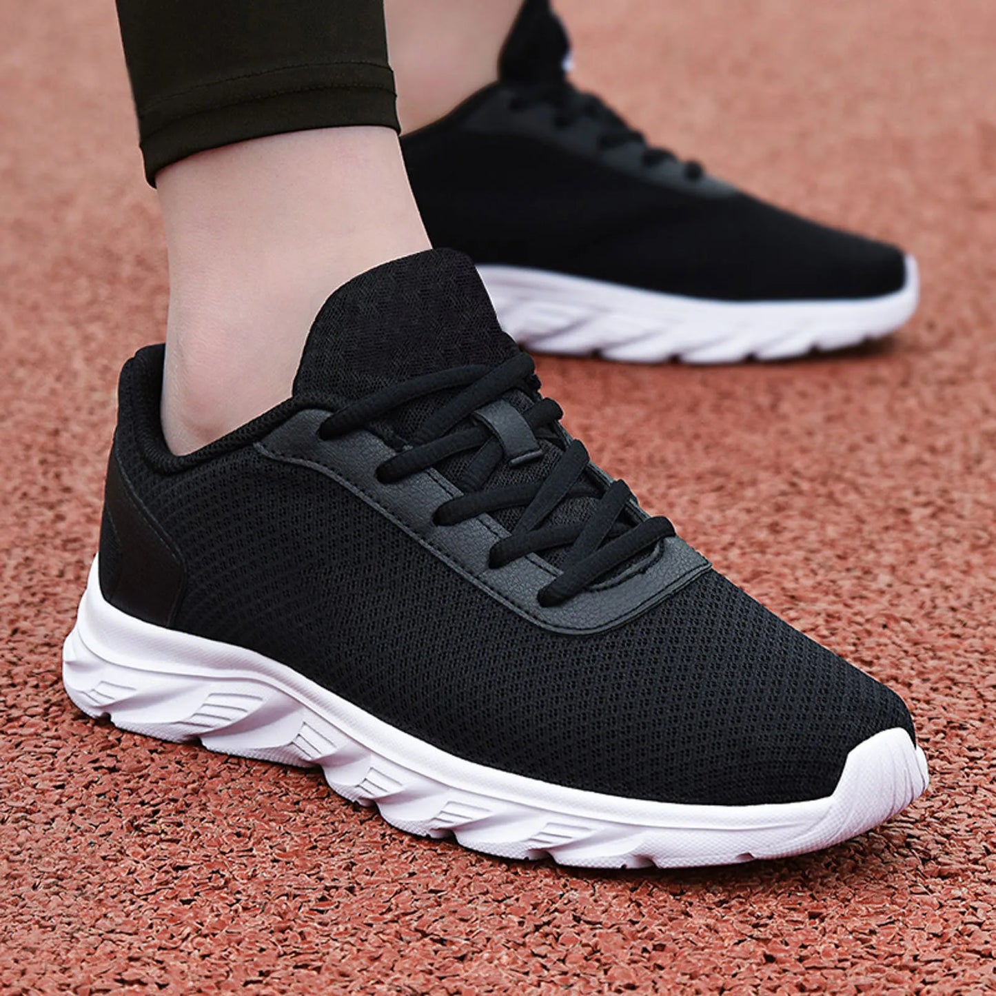 Men's Mesh Breathable Sneakers