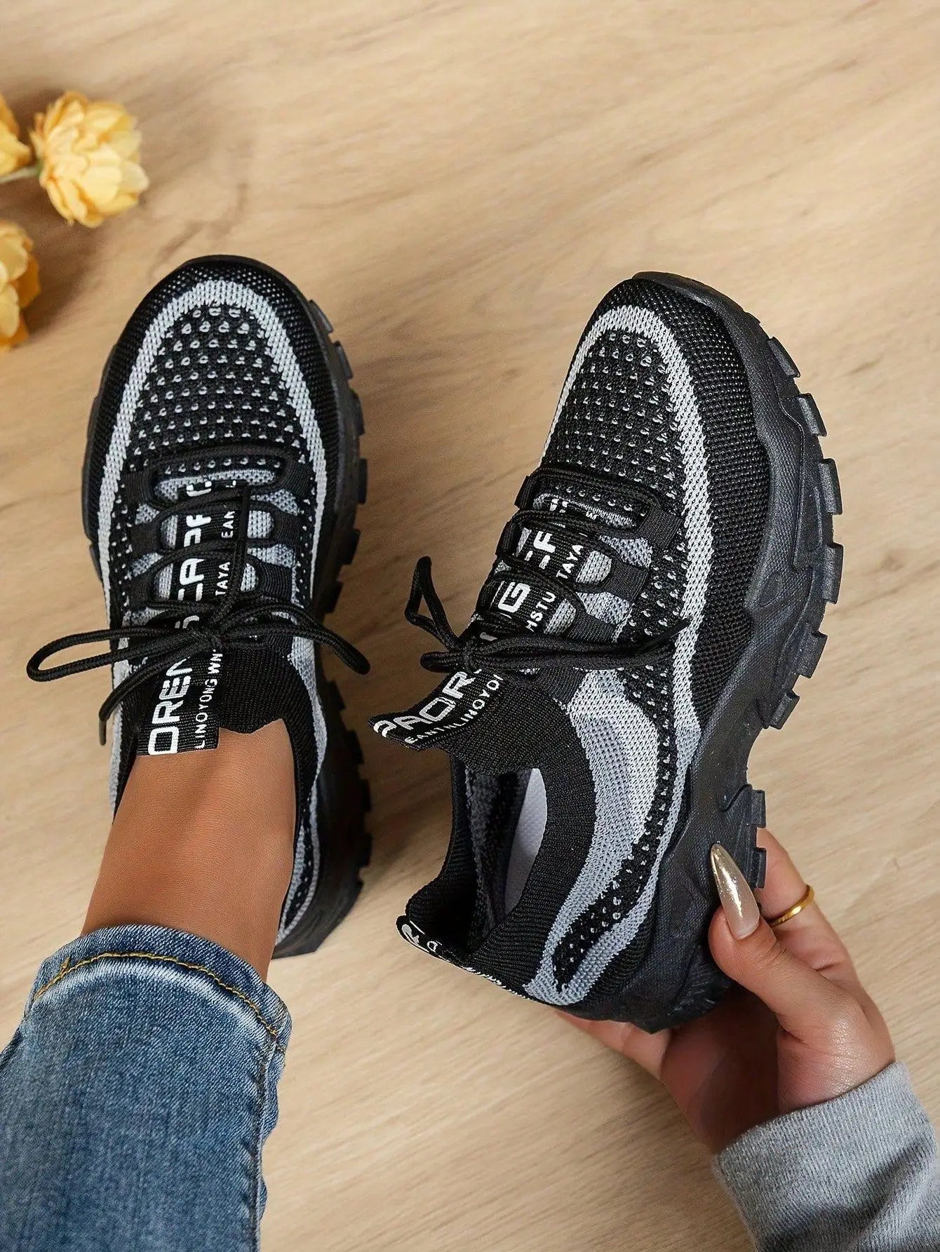 Mesh Breathable Running Sneakers