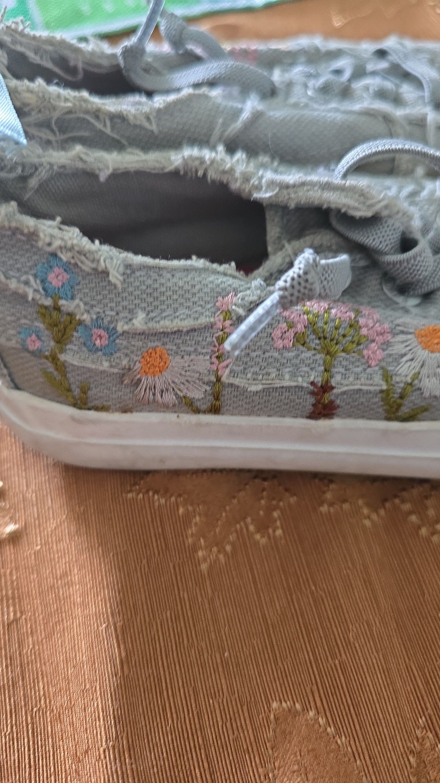 Pre-Love Blowfish Malibu Toddler Shoes - Sz 7